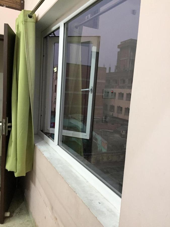 Hotel Blue Star Waranasi Zewnętrze zdjęcie