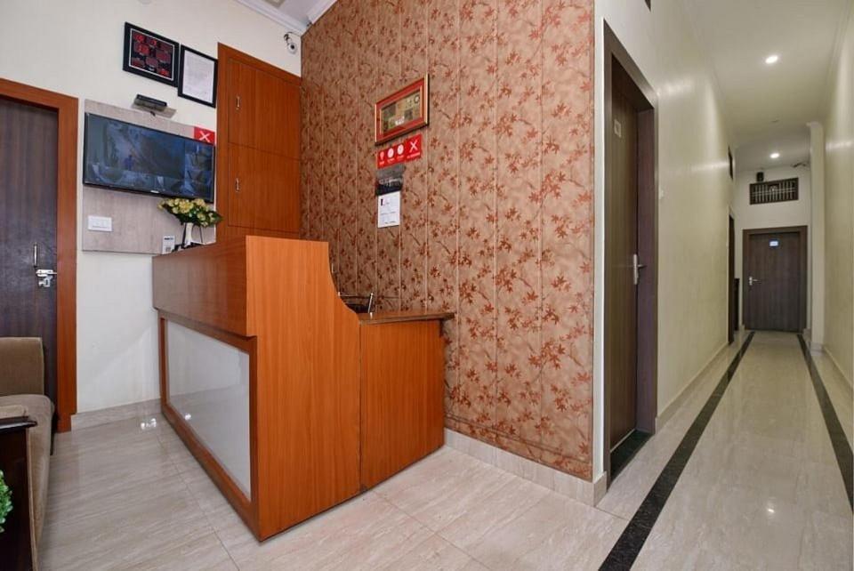 Hotel Blue Star Waranasi Zewnętrze zdjęcie