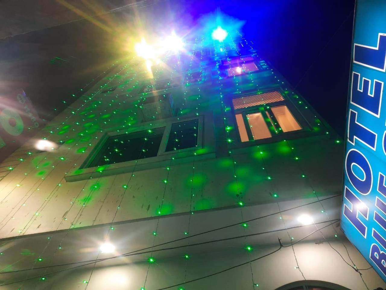 Hotel Blue Star Waranasi Zewnętrze zdjęcie